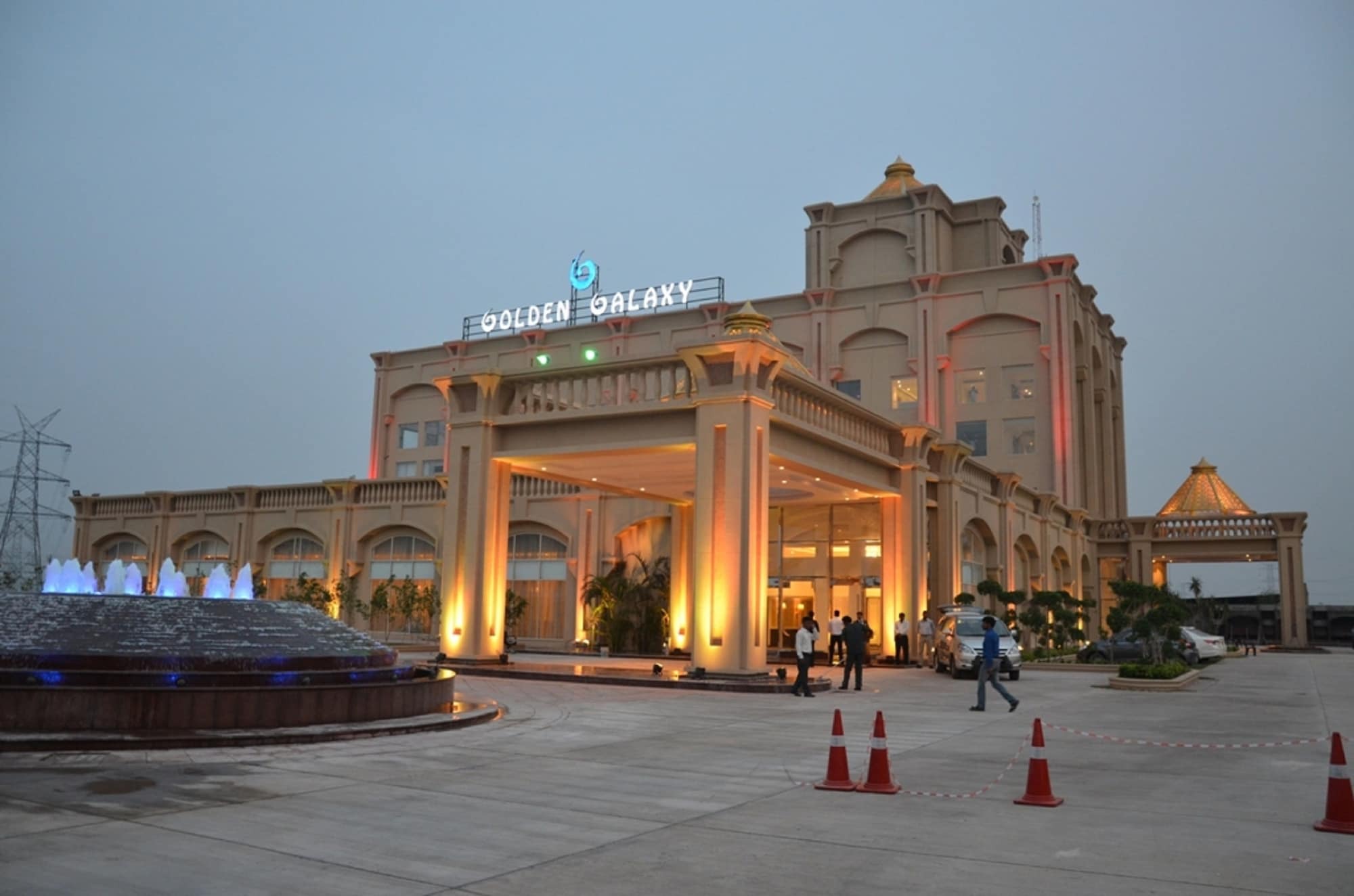 Golden Galaxy Hotels & Resorts Faridabad Exterior photo